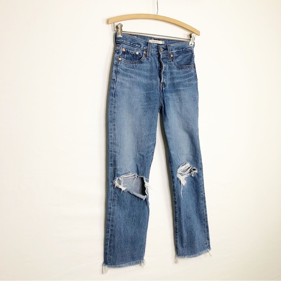 Levi’s wedgy, straight button, fly, distressed jeans - Picture 8 of 12